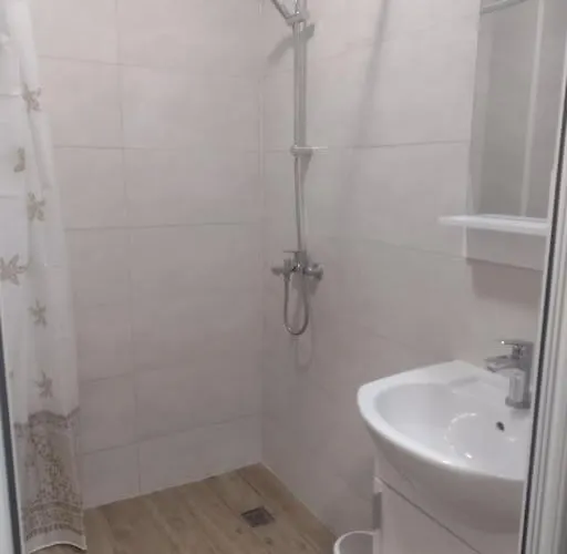 сарафово център * Burgasz